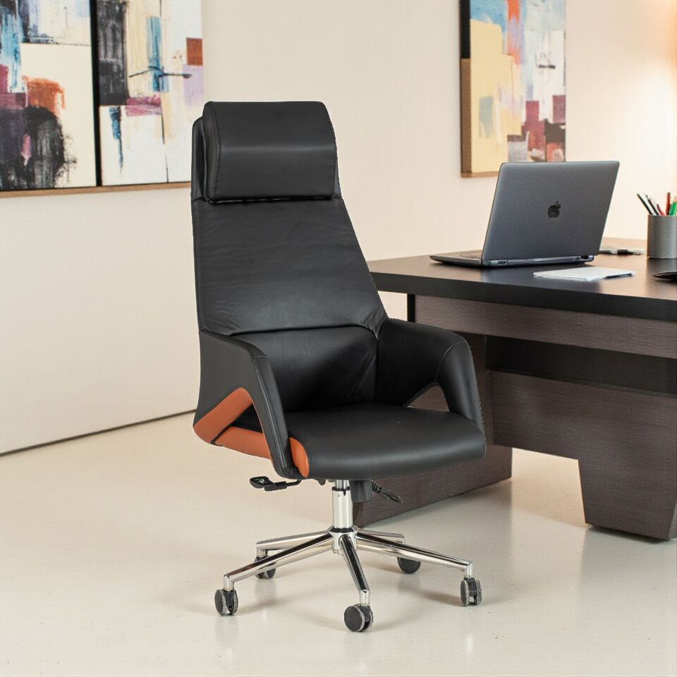 Titan Makam Koltuğu