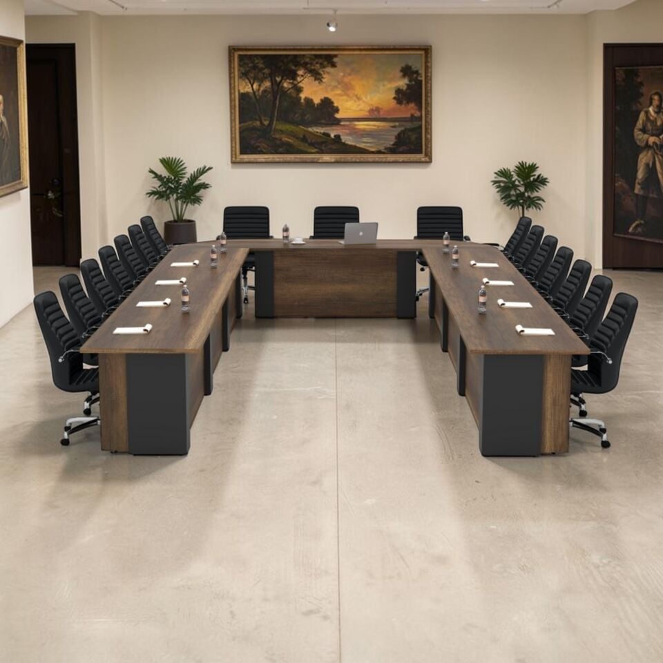 Monte U Toplantı Masası