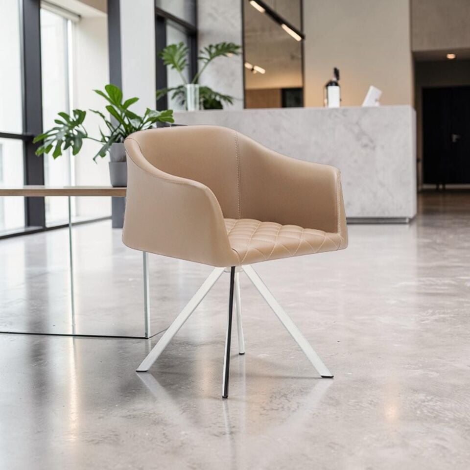 Momo Misafir Koltuğu